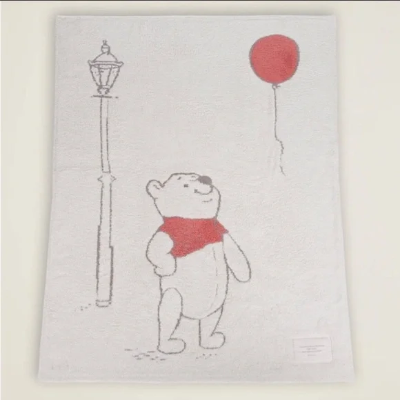 Barefoot dreams winnie discount the pooh blanket